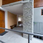 L\'Intimita